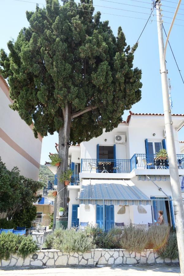 Oceanis Hotel Tirós Exterior foto